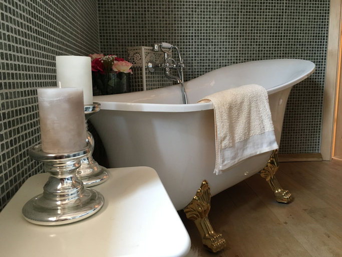 Bathroom 1, Villa di Piazza, Višnjan