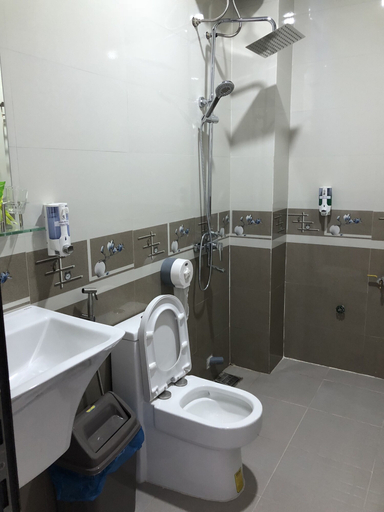 Bathroom 3, Starlet Hotel, Bố Trạch