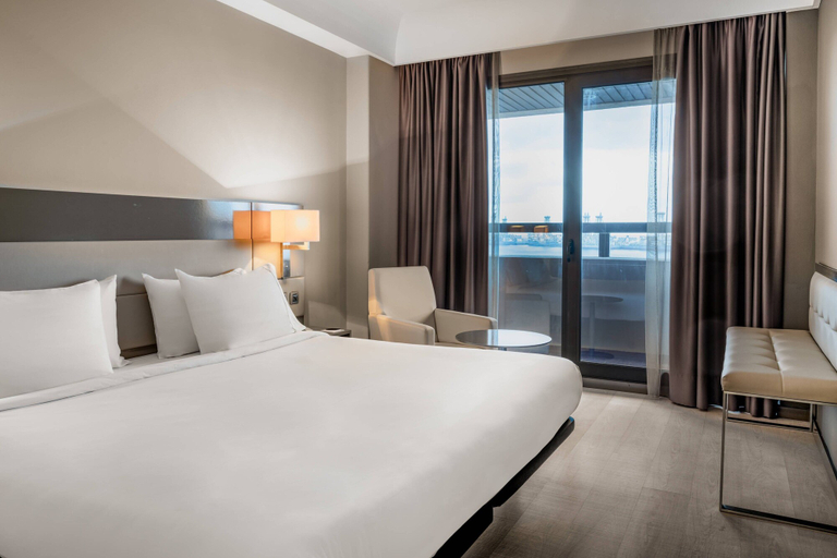 Bedroom 3, AC Hotel Iberia Las Palmas, Las Palmas