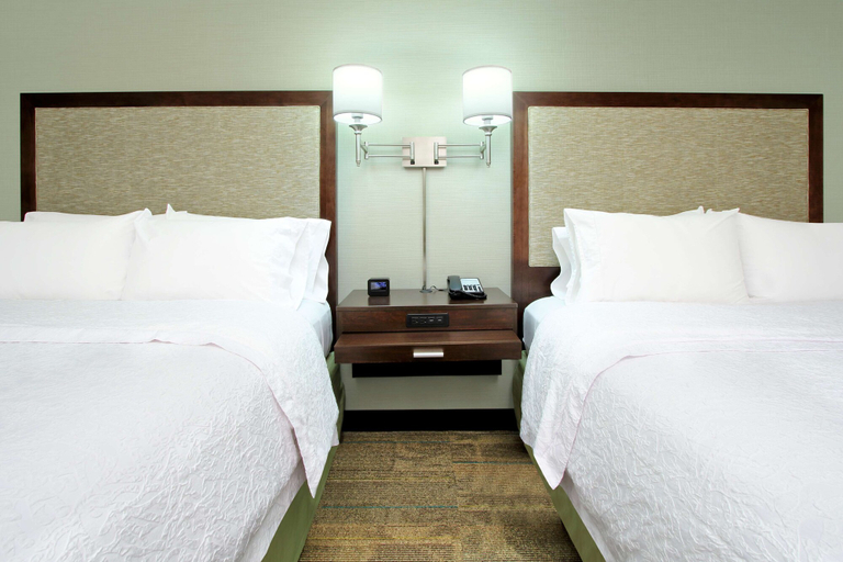 Bedroom 3, Hampton Inn & Suites Columbus Hilliard , Franklin