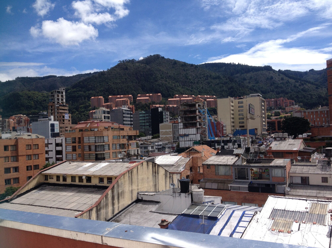 Others 4, Edificio Monir, Santafé de Bogotá