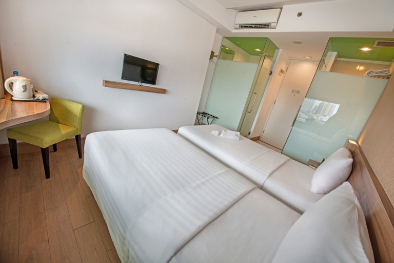 Bedroom 12