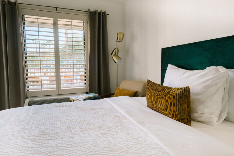 Bedroom 3, L3 Oasis Hotel, Riverside