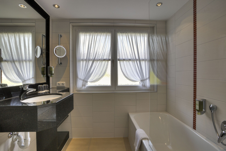 Bathroom 5, Hotel Gemma, Bregenz