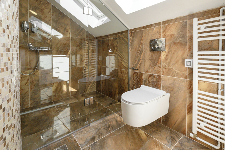Bathroom 3, Luxury Hotel King Bo, Niš