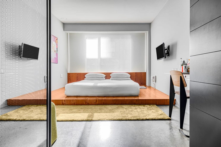 Bedroom 30