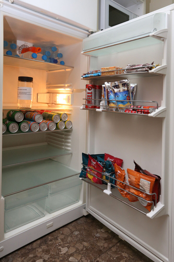 Food & Drinks, The Bridge-House Apartment