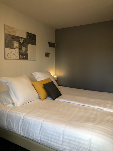 Bedroom 4, Hôtel Génépi, Alpes-Maritimes