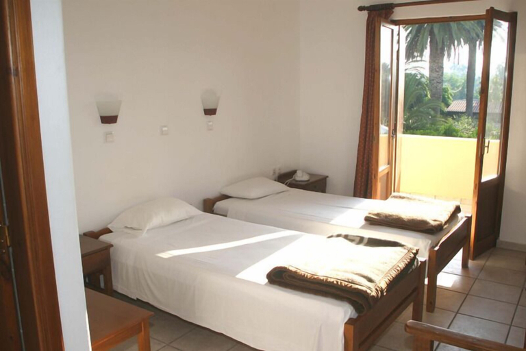 Bedroom 4, Oasis Guesthouse, Crete