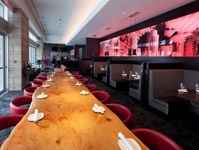 Food & Drinks 5, Coast Coal Harbour Hotel by APA, Greater Vancouver