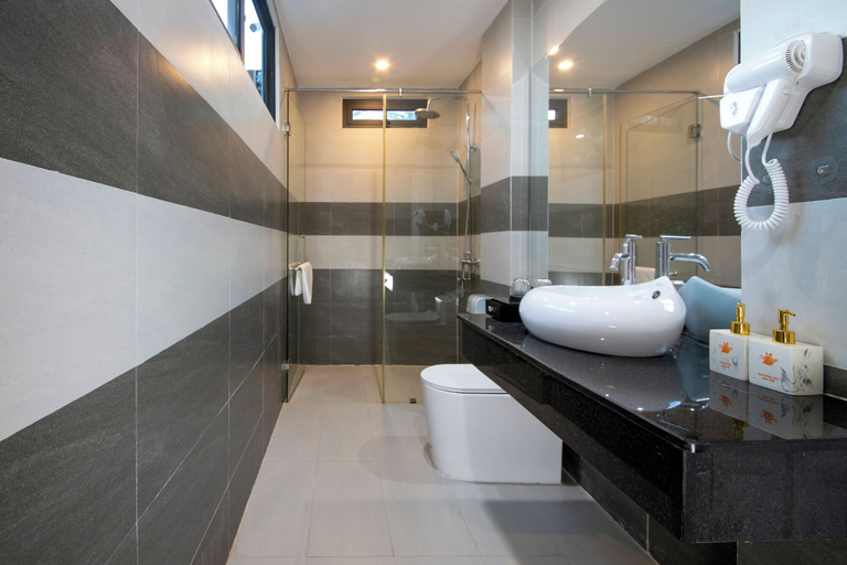 Bathroom 4, Citrus Village Villa, Da Nang
