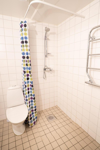 Bathroom 4, STF Malmo City Hostel & Hotel, Malmö