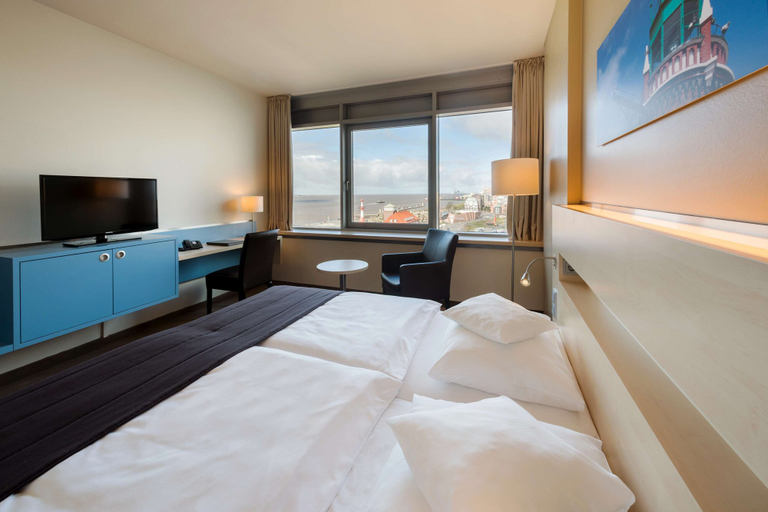 Bedroom 2, ATLANTIC Hotel Sail City, Bremerhaven