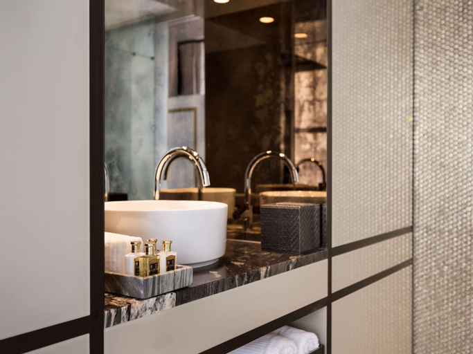 Bathroom 8