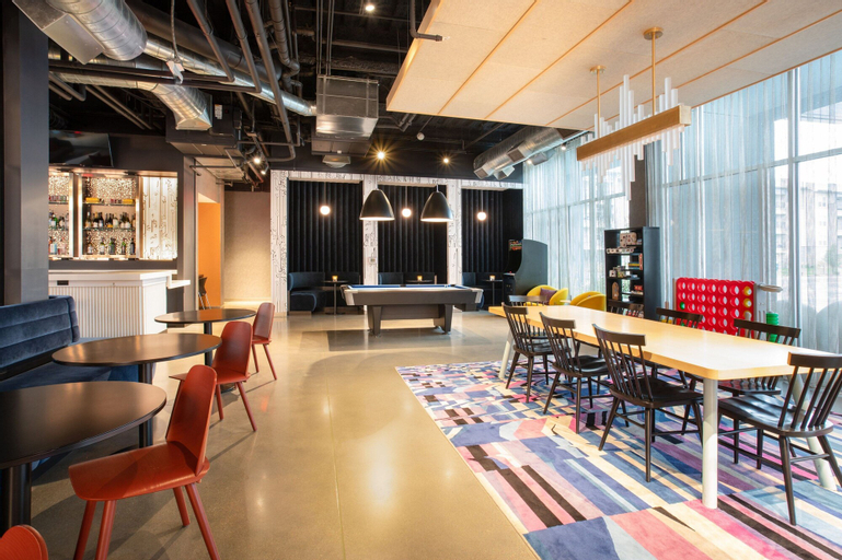 Food & Drinks 5, Aloft Omaha Aksarben Village, Douglas