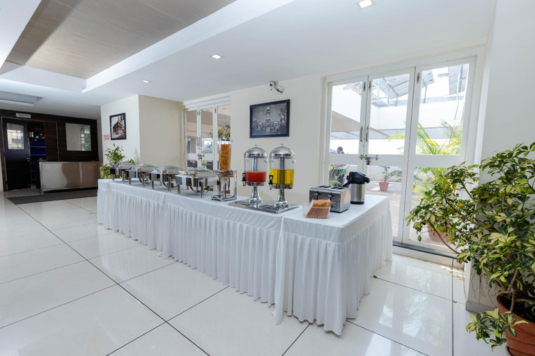 Food & Drinks 5, Galaxy Inn, Kolhapur