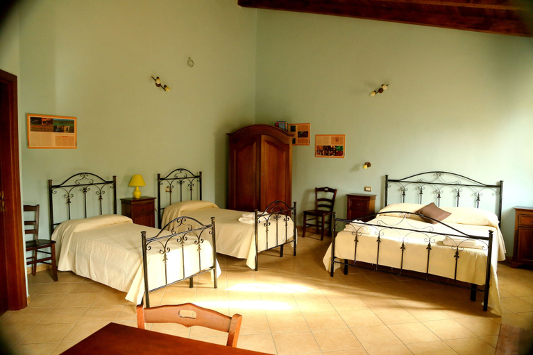 Bedroom 3, Al Grande Gelso, Cosenza