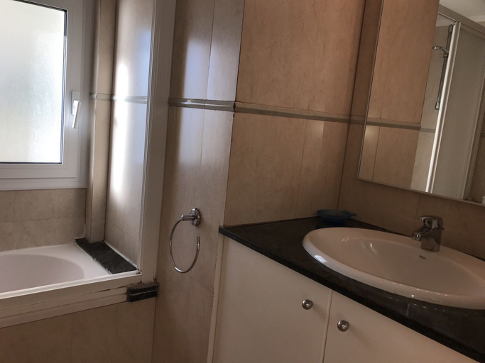 Bathroom, Apartamento President A-9, Girona