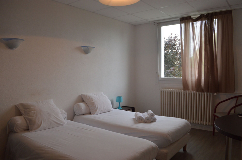 Bedroom 3, Sofratel, Yonne