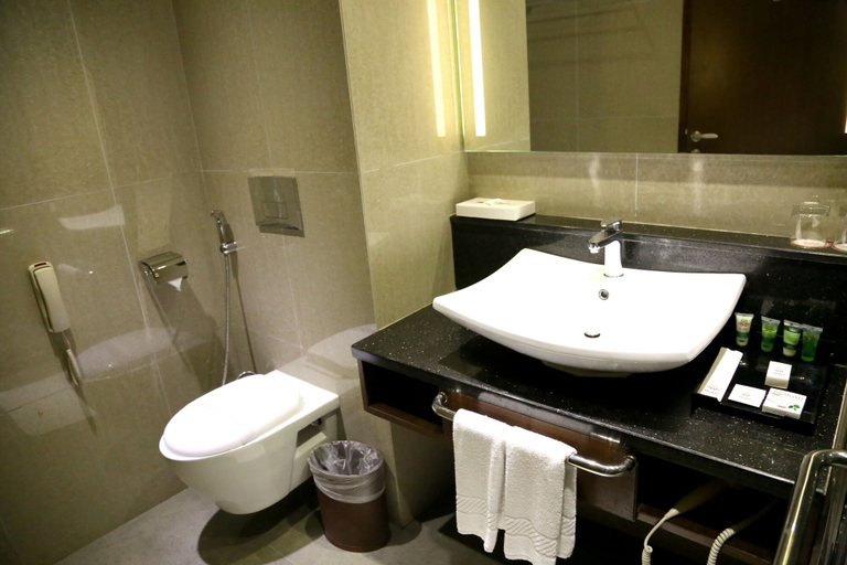 Bathroom 4, Hotel Shakti Continental, Anugul