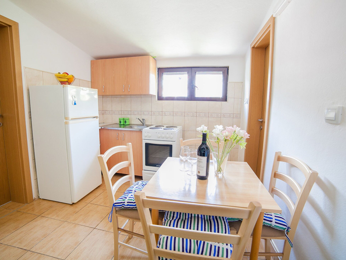 Others 3, Apartments Viktorija