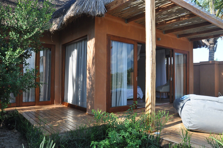 Exterior & Views 2, Eclectic Beach Retreat, Jangamo