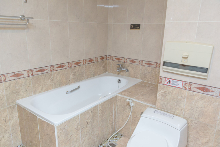 Bathroom 2, MT House, Taipei City