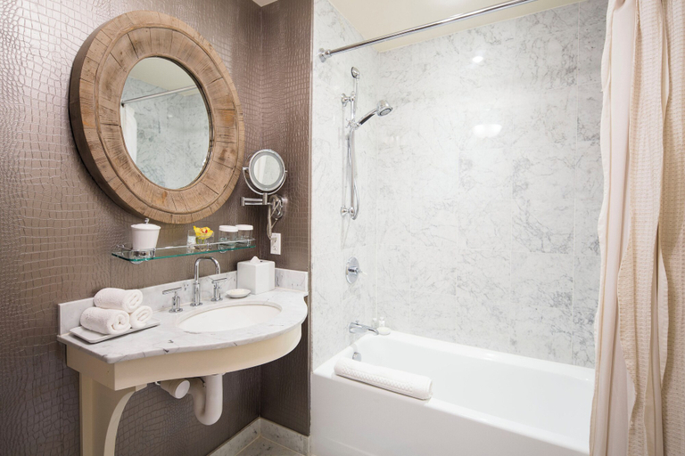 Bathroom 4, Delamar Southport, Fairfield