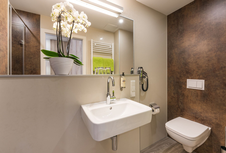 Bathroom 3