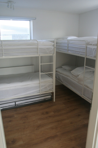 Bedroom 2, Hot Springs Hostel, Hveragerði