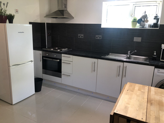 Others 4, 2 bedroom Apartment Heathrow Airport, London