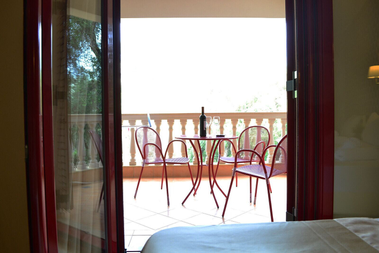 Bedroom 3, Michaelangelo, Epirus