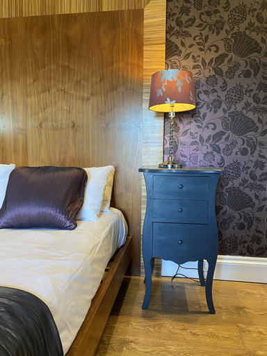 Bedroom 2, Number One Hundred B&B, Cardiff