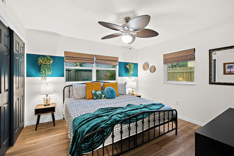 Bedroom 2, Lora Square, Brevard