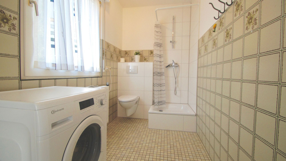 Bathroom 4, Ferienwohnungen Bergisch Gladbach GL234, Rheinisch-Bergischer Kreis