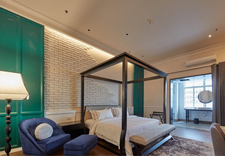Bedroom 12