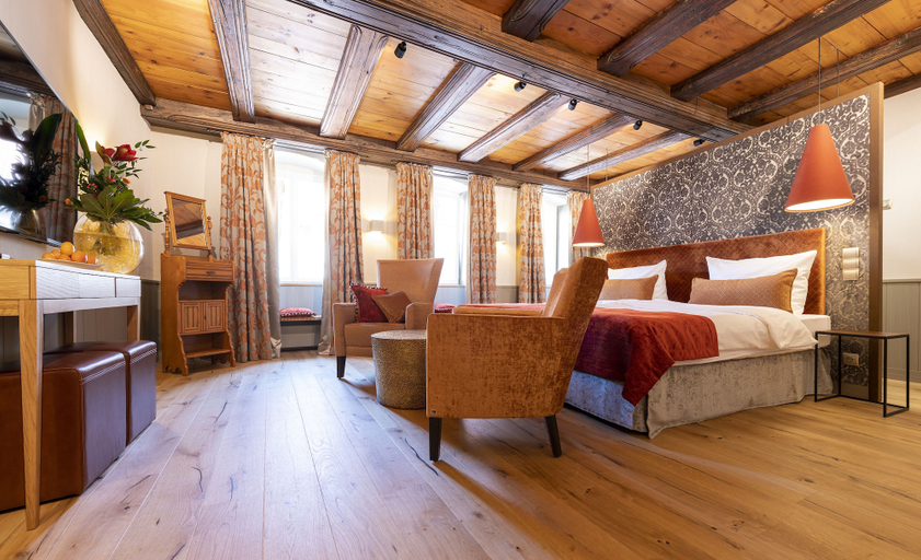 Bedroom 4, Romantik Hotel Markusturm, Ansbach