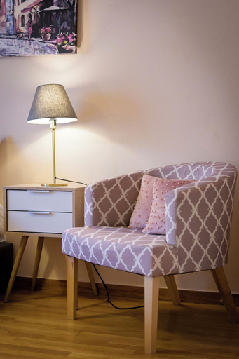 Others 4, Cosy 2BR flat - metro station & hospital, Attica