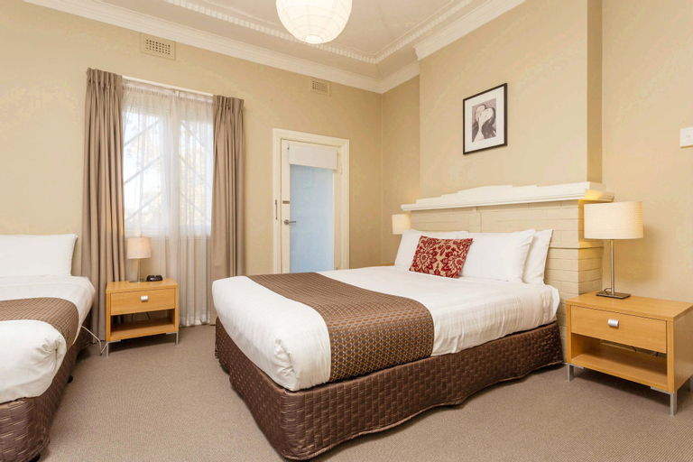 Bedroom 16