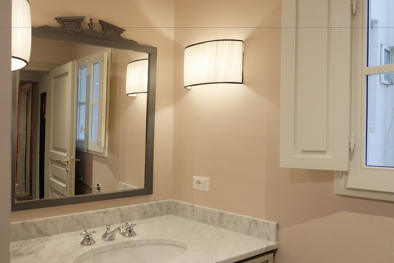 Bathroom 5, Verdi Apartment, Florence