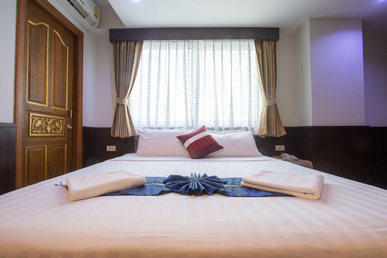 Bedroom 12