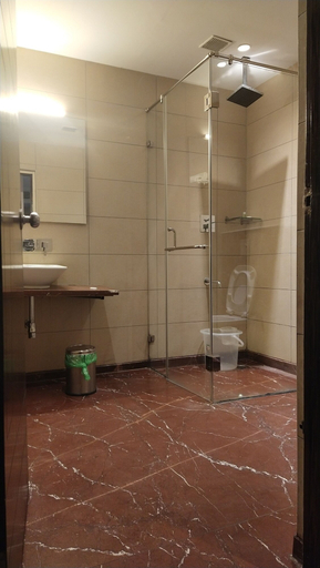 Bathroom 3, The Arcadia Coimbatore Airport, Coimbatore