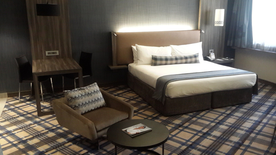 Bedroom 4, Garden Court Milpark, City of Johannesburg