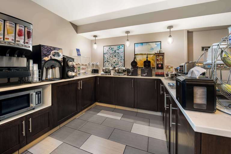 Food & Drinks 5, Best Western Park Oasis Inn, Juneau