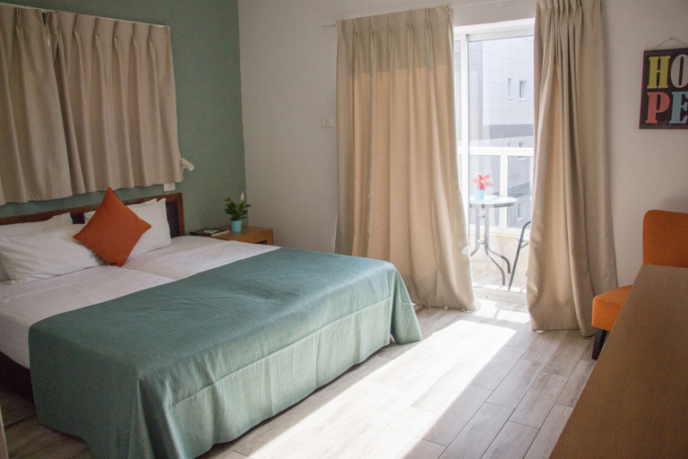 Bedroom 4, Golden Beach Hotel Tel Aviv