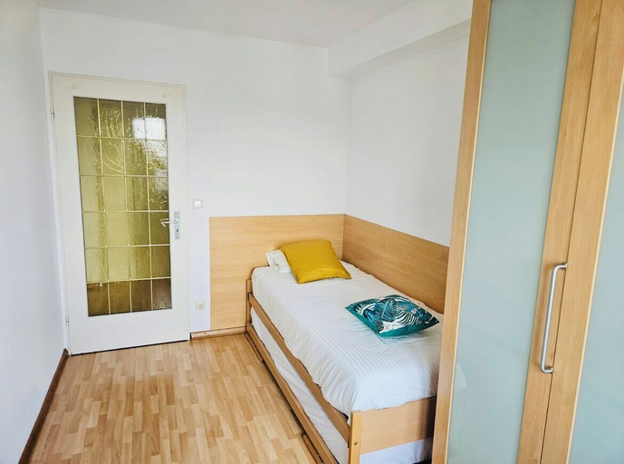 Bedroom 2, Large 3bedrooms in belair TerraceParking, Luxembourg