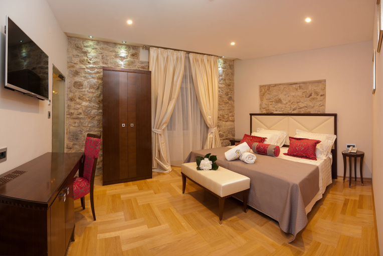 Bedroom 2, Heritage Hotel Antique Split, Split