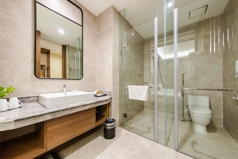 Bathroom 5, Muong Thanh Luxury Ha Long Centre Hotel, Hạ Long