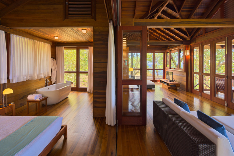 Bedroom 3, Secret Bay