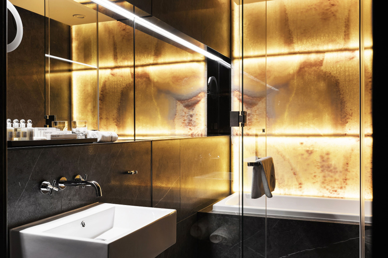 Bathroom 3, The GAMMA HOTEL, Sankt-Peterburg gorsovet
